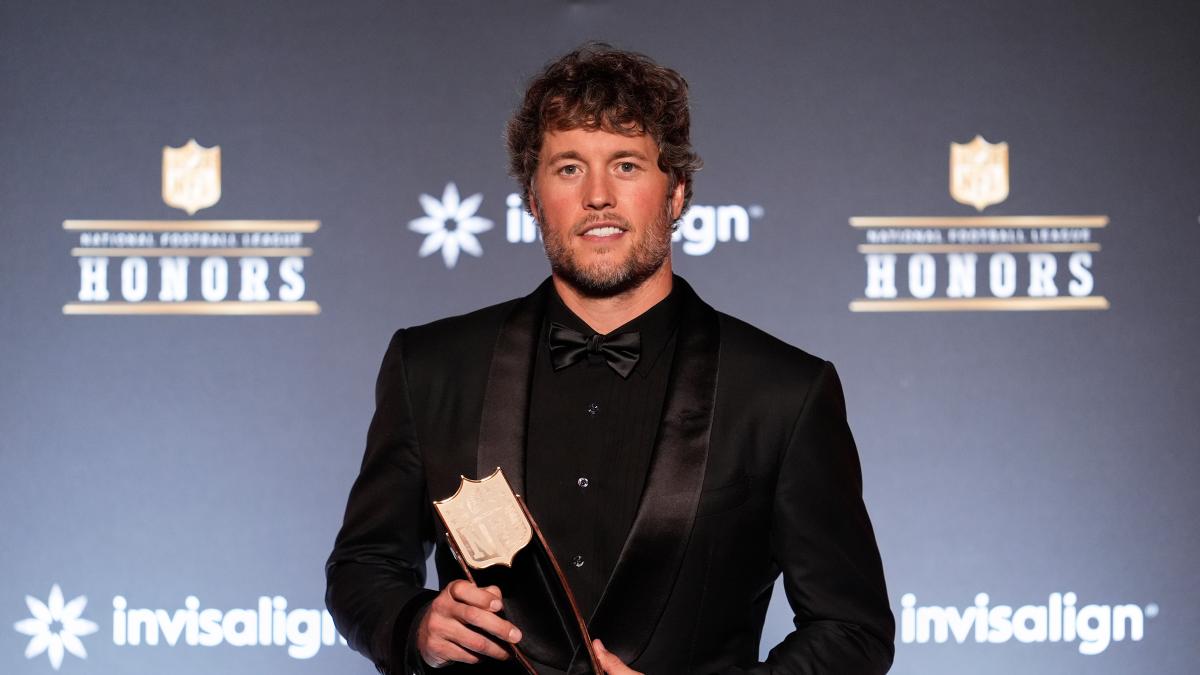 Matthew Stafford, de los Rams, MVP de la temporada de la NFL