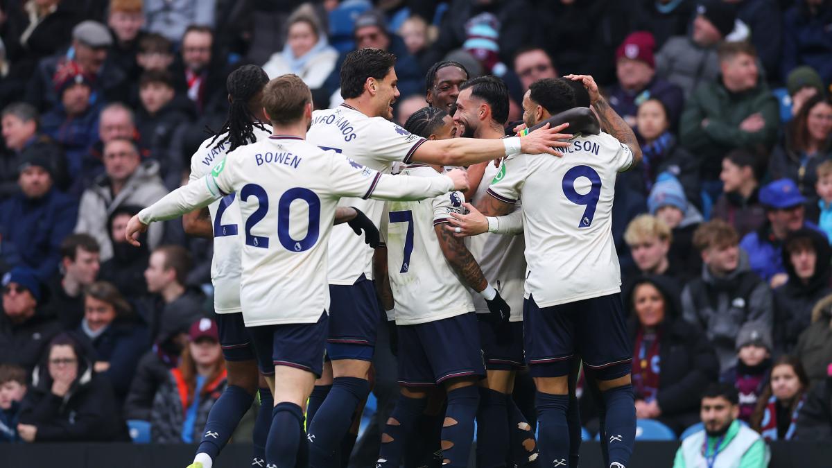 Sigue el efecto Jémez: el West Ham, a tres puntos de la salvación