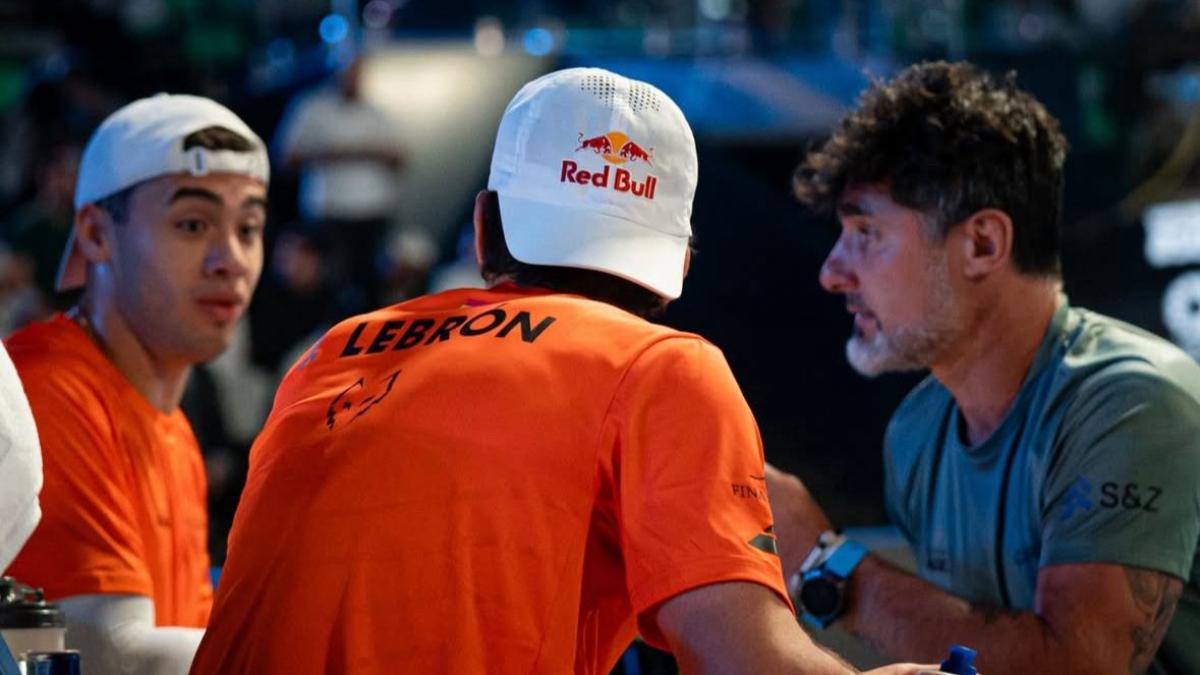 El dardo de Augsburger a Chingotto y Galán: Vamos lobito, cómo motivas para que saquen el color naranja