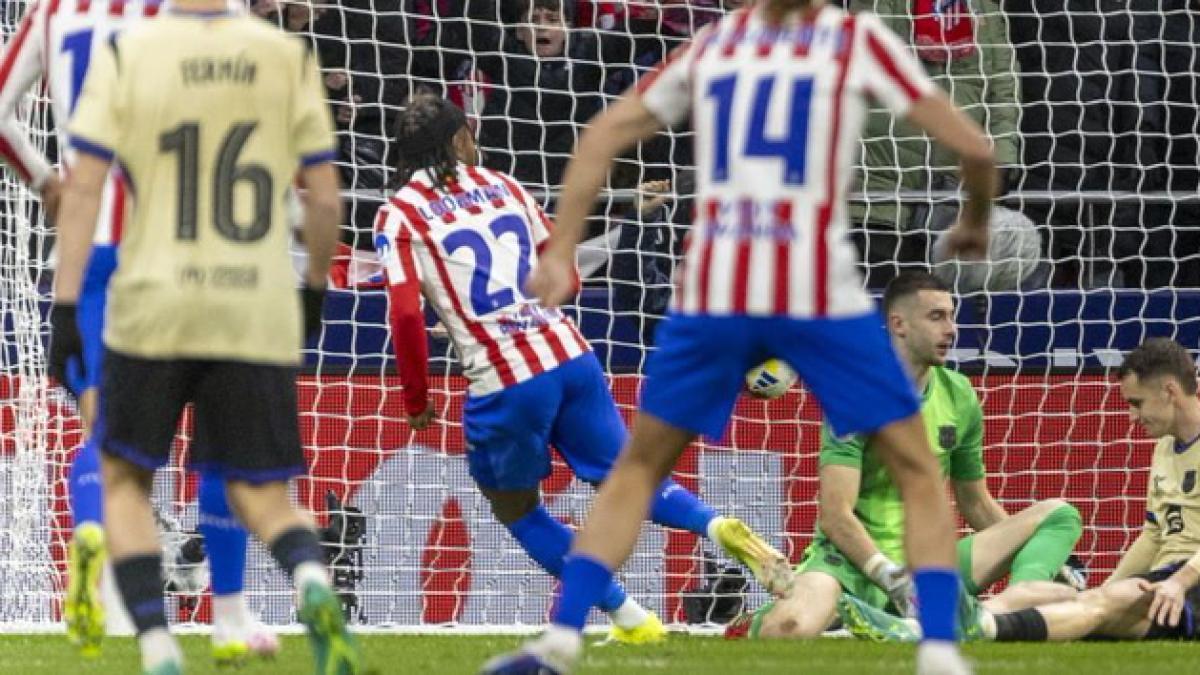 4-0: Un Barça disfrazado de Cenicienta se deja la Copa ante un feroz Atlético