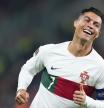 Cristiano Ronaldo festeja después de marcar un gol contra la República Checa